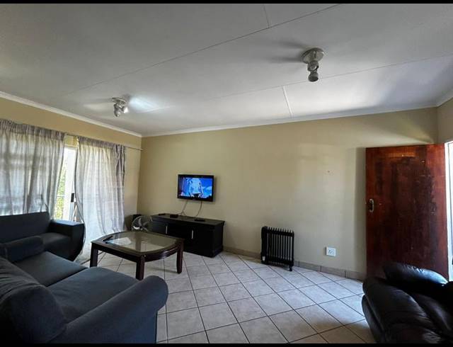 2 BEDROOM APARTMENT FOR SALE IN VORNA VALLEY